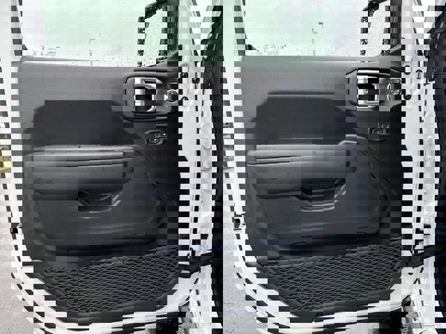 New 2026 Jeep Wrangler Rubicon image 17