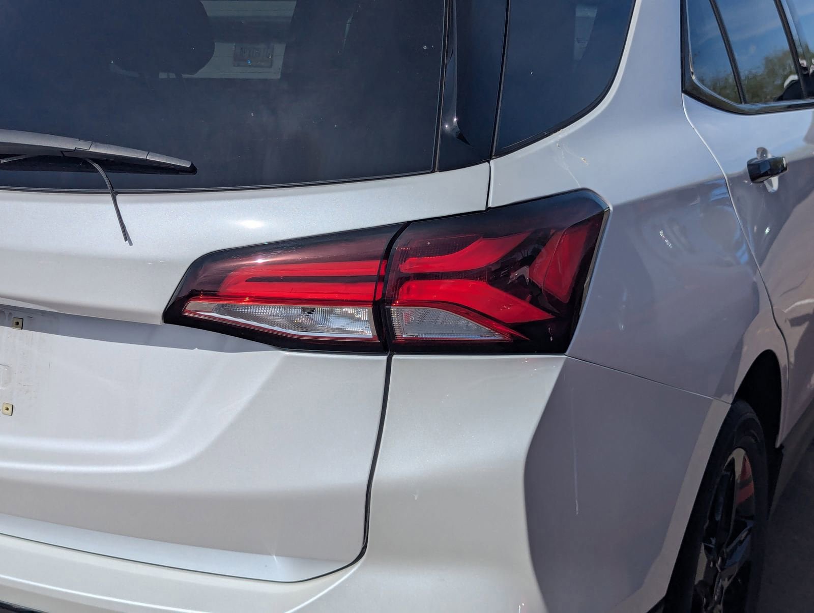 Certified 2023 Chevrolet Equinox Premier w/ Redline Edition FWD image 8