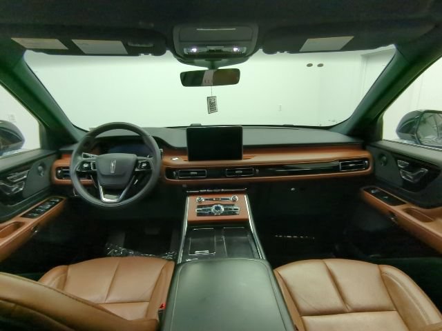 Used 2024 Lincoln Aviator Reserve w/ Equipment Group 201A AWD/4WD image 23