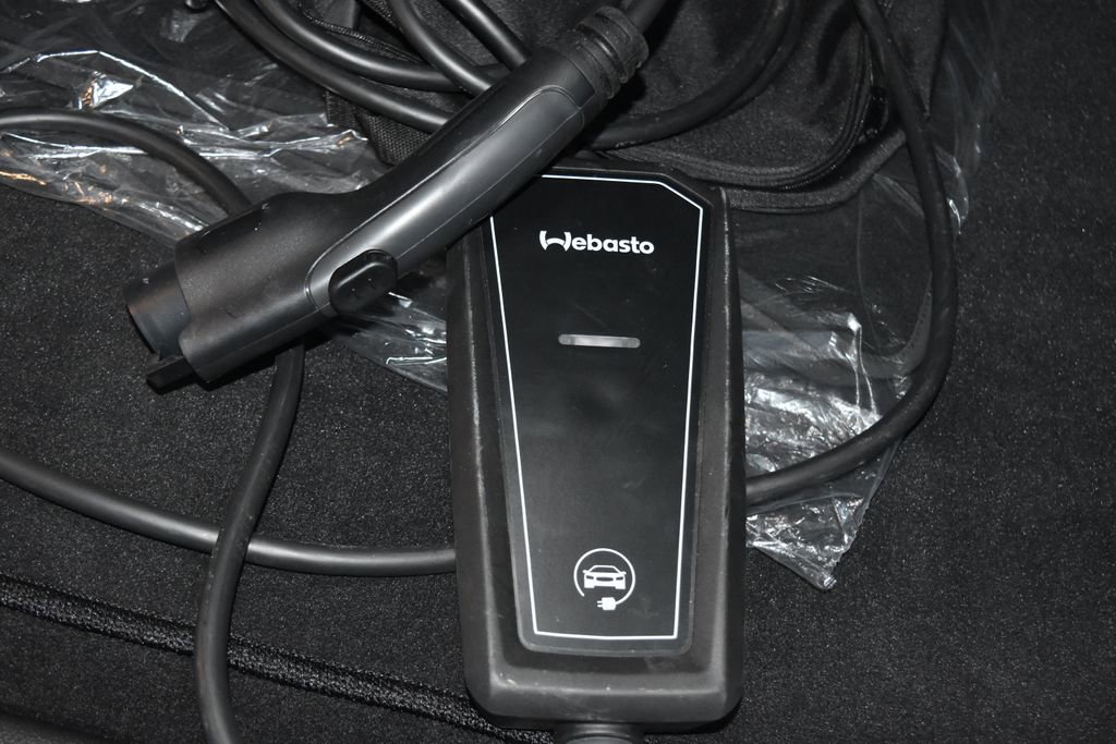 Used 2024 Mercedes-Benz EQB 300 4MATIC image 33