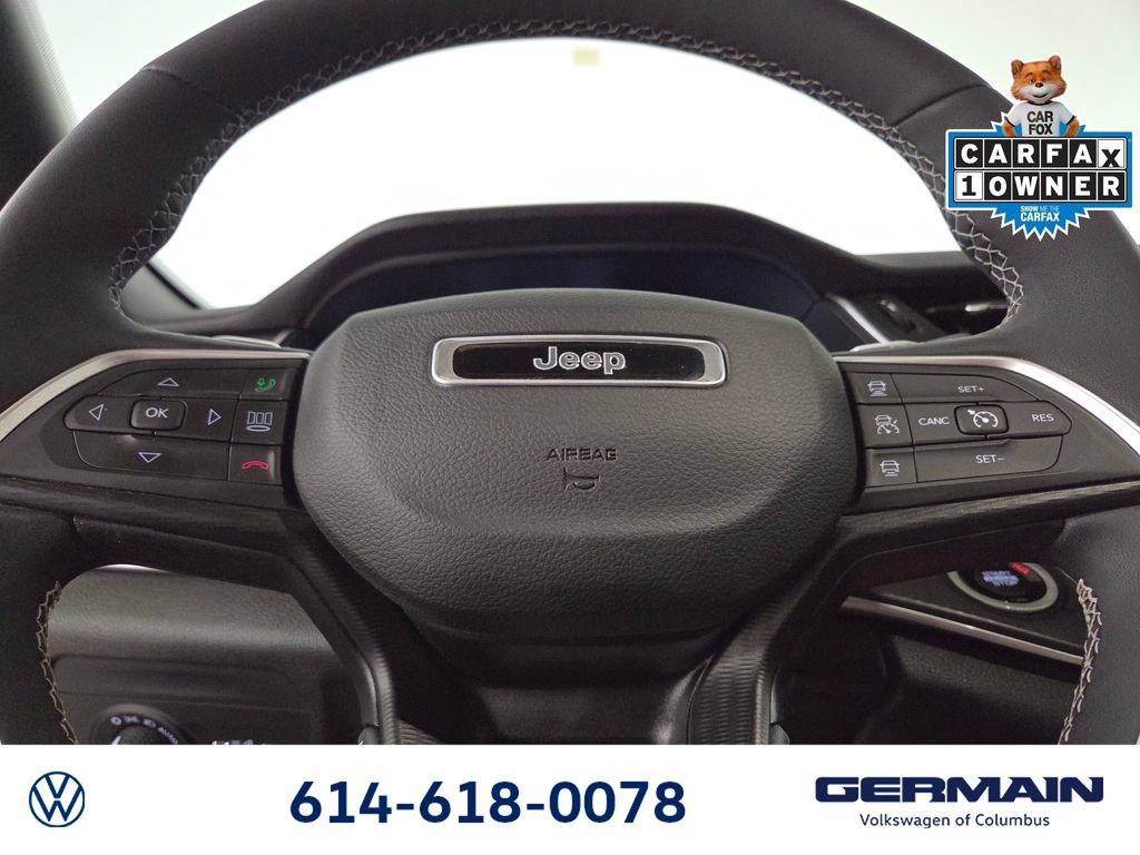 Used 2023 Jeep Grand Cherokee Altitude AWD/4WD image 25