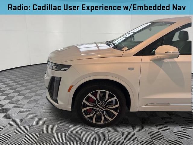 Used 2025 Cadillac XT6 Sport w/ LPO, Floor Liner Package AWD/4WD image 5