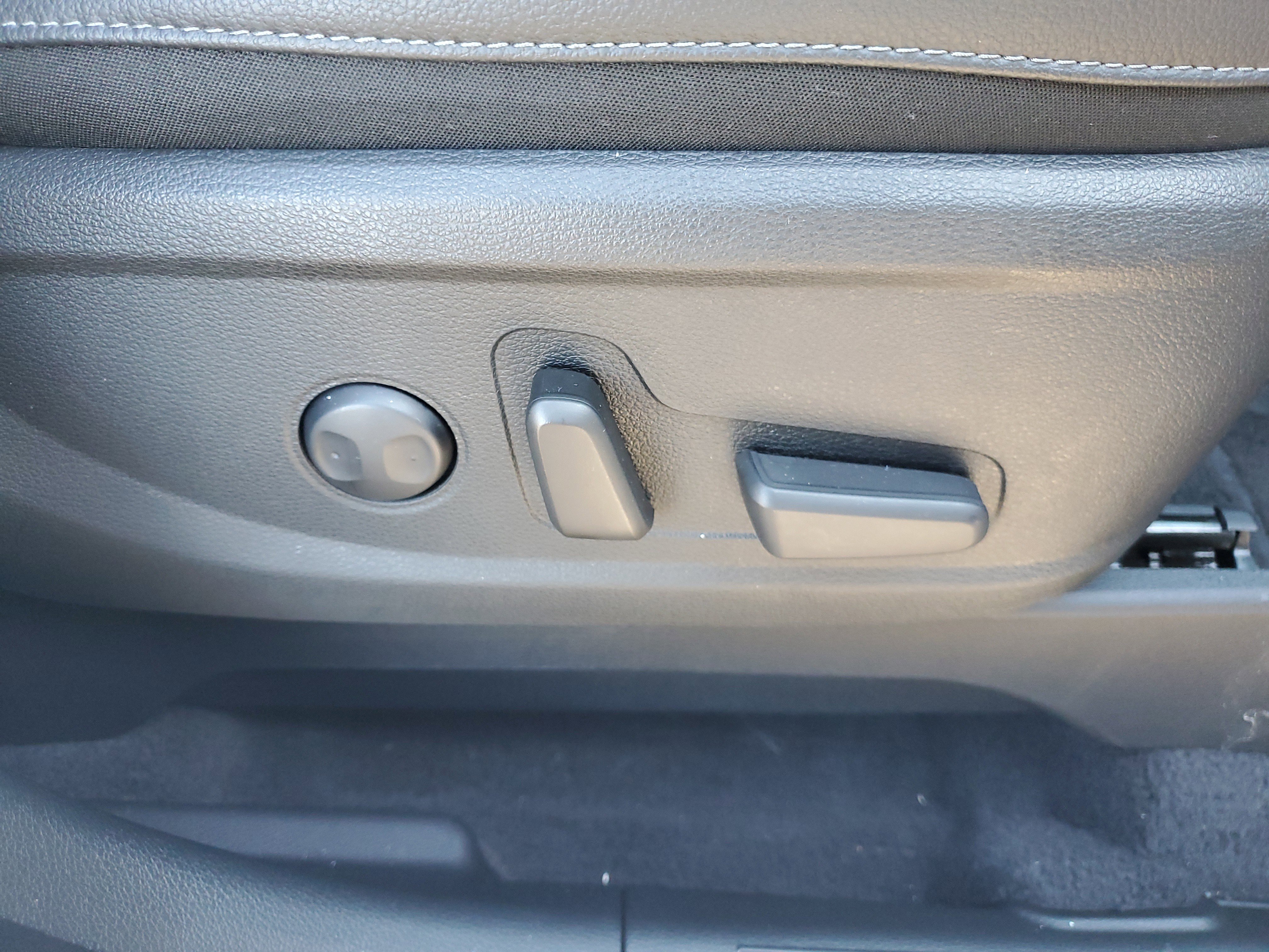 Certified 2025 Kia Telluride AWD image 8