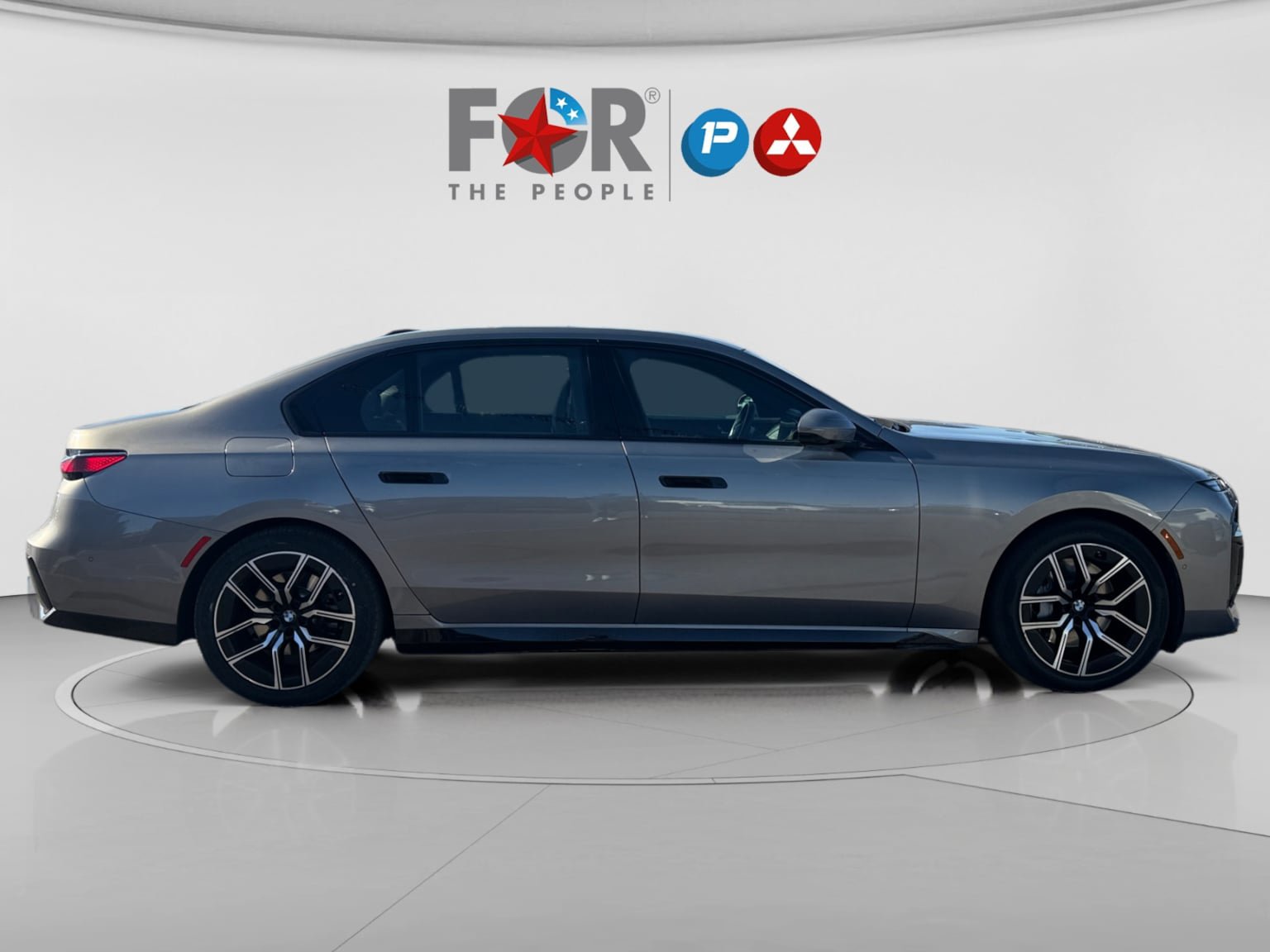 Used 2023 BMW 740i RWD image 6