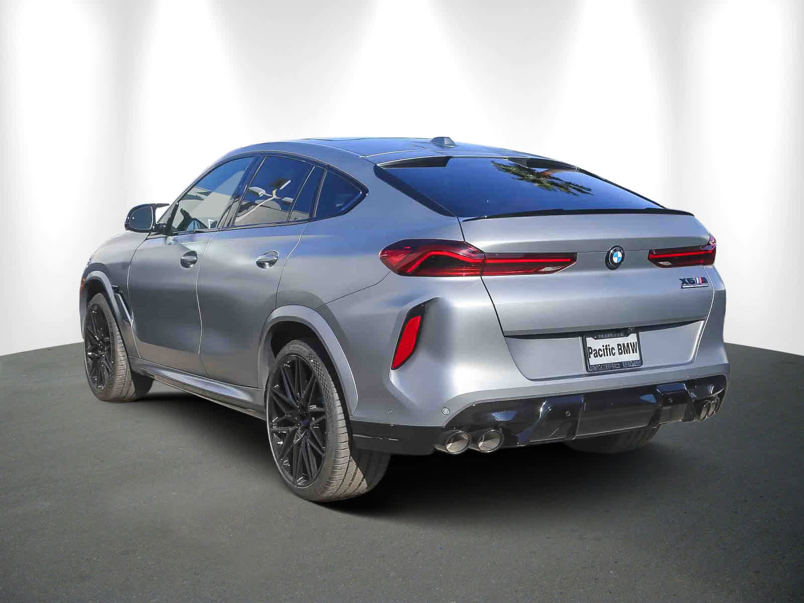 New 2026 BMW X6 M Competition w/ Executive Package image 4