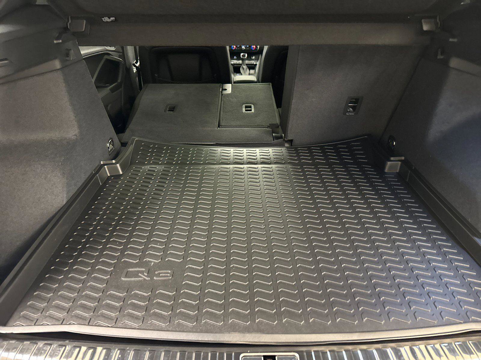 Certified 2025 Audi Q3 2.0T Premium w/ Convenience Package image 15