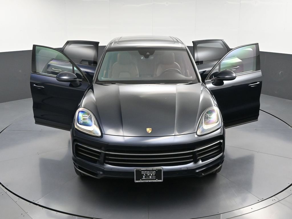 Certified 2023 Porsche Cayenne Platinum Edition AWD/4WD image 33