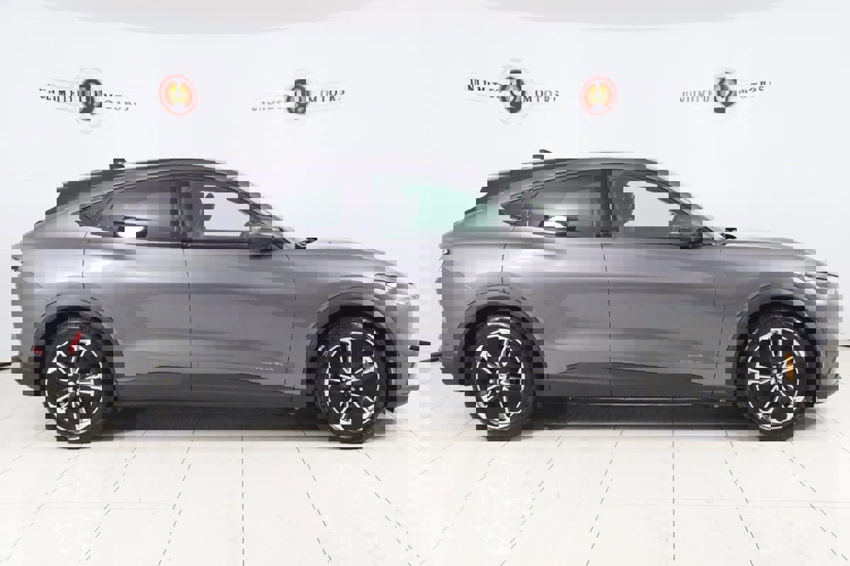 Used 2021 Ford Mustang Mach-E Select w/ Comfort/Appearance Package image 2