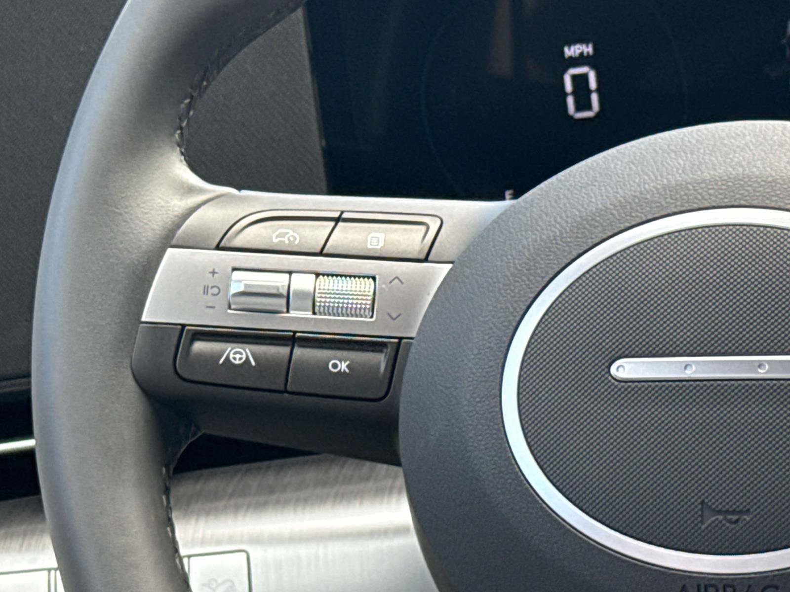 Used 2024 Hyundai Kona SEL FWD image 15