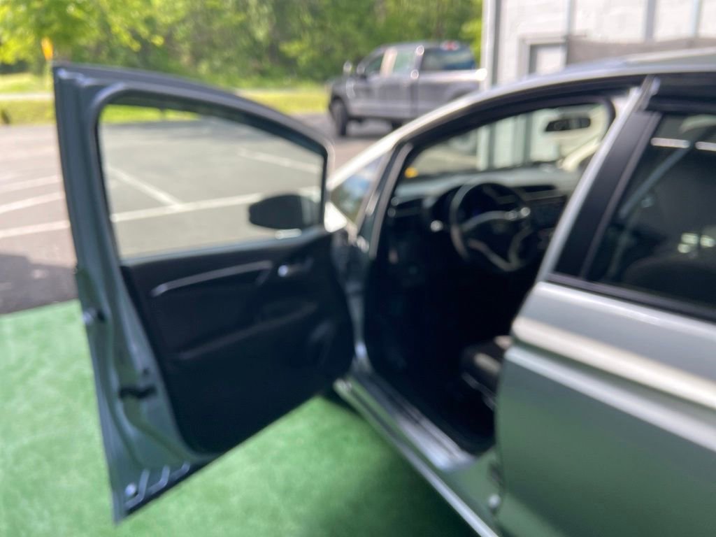 Used 2016 Honda Fit EX image 37