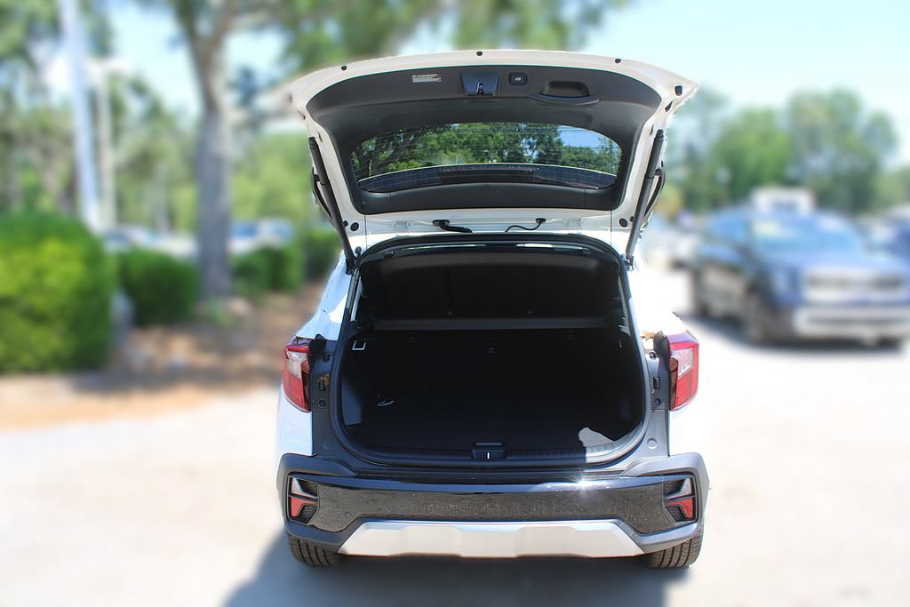 New 2026 Kia Seltos SX w/ SX Sunroof Package AWD/4WD image 9