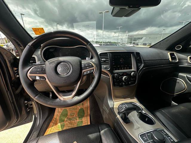Used 2015 Jeep Grand Cherokee Summit AWD/4WD image 10