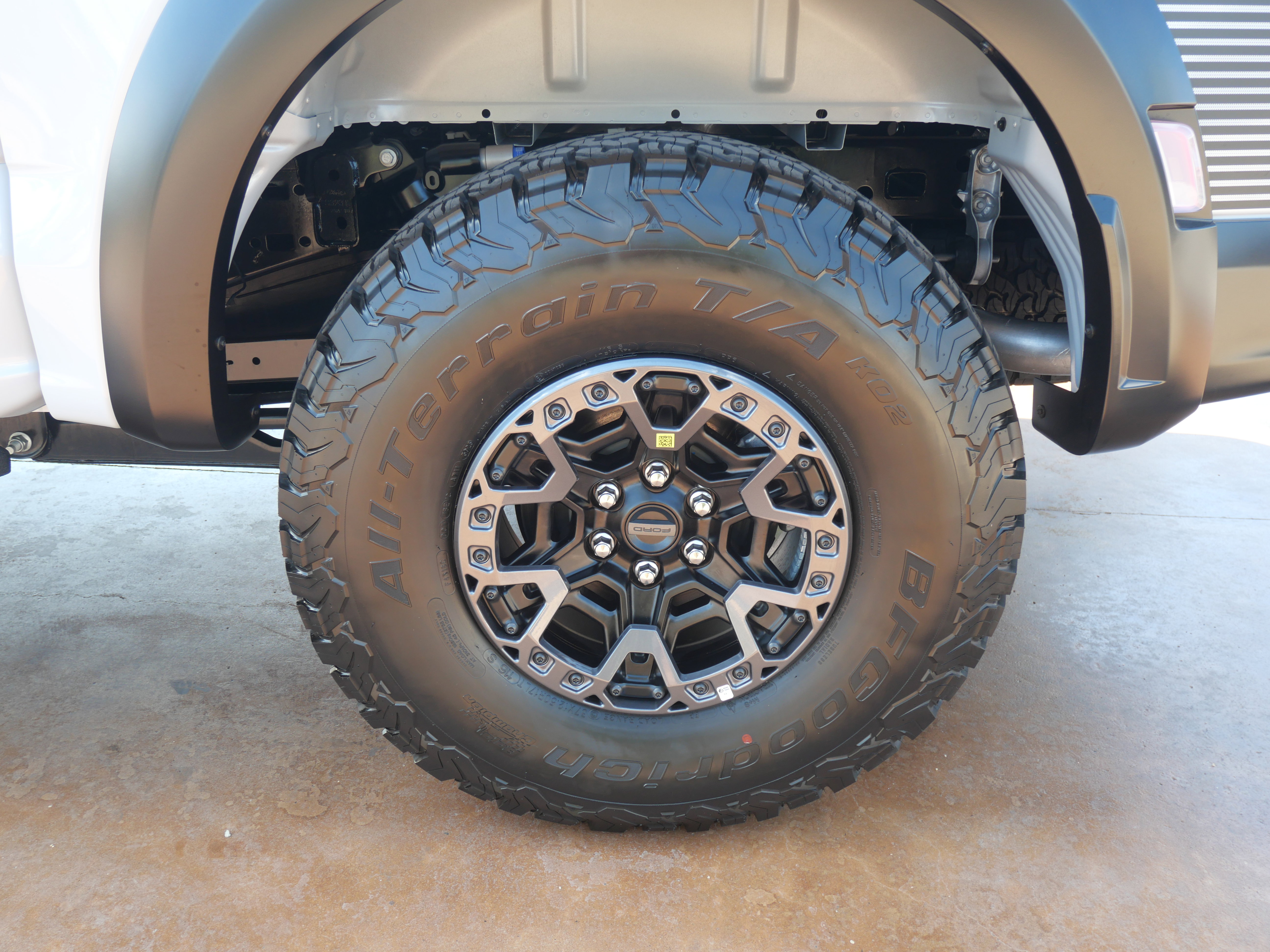 Used 2025 Ford F150 Raptor w/ Equipment Group 803A Raptor R image 7