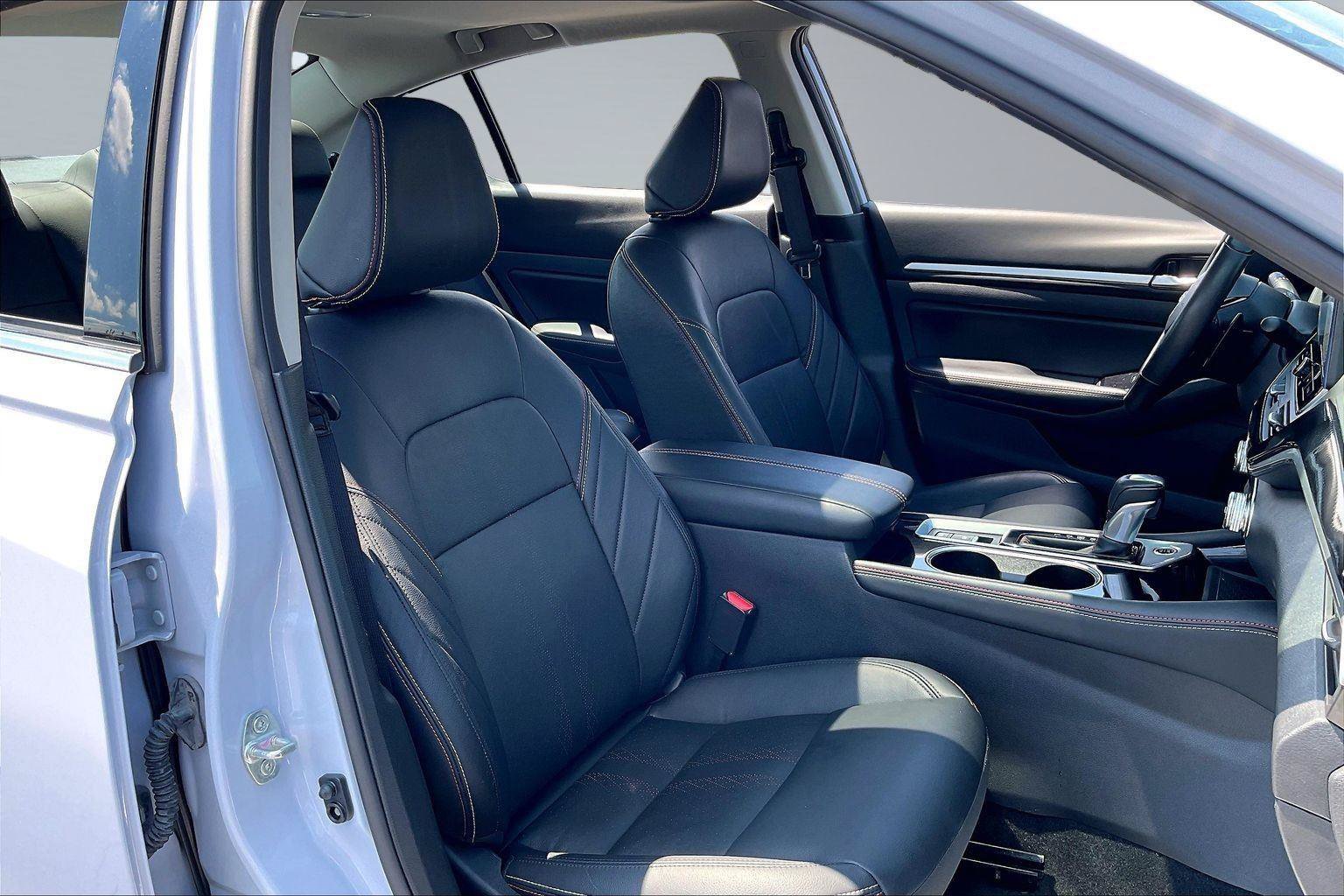 Certified 2024 Nissan Altima 2.0 SR FWD image 8