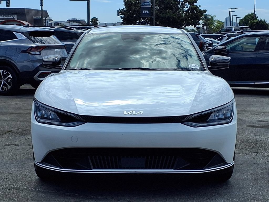 Certified 2024 Kia EV6 Light RWD image 2