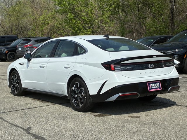Certified 2025 Hyundai Sonata SEL FWD image 7