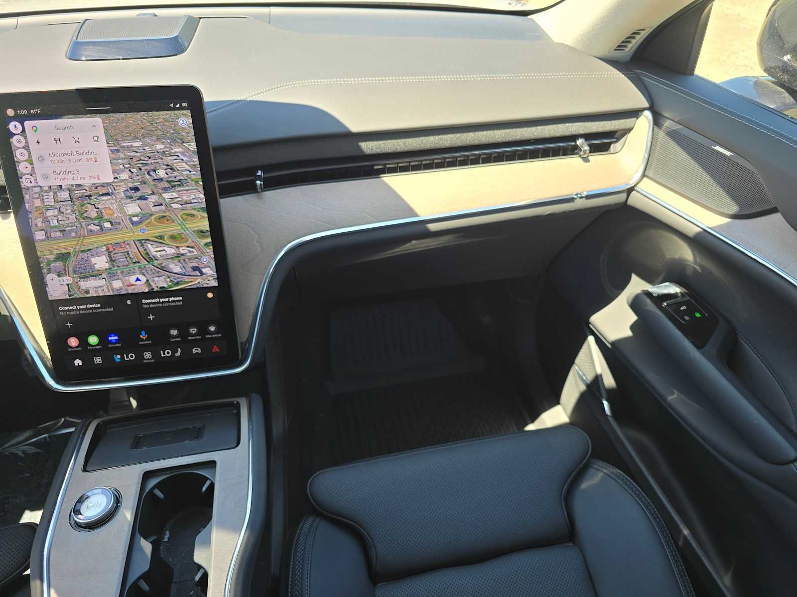 Used 2025 Volvo EX90 Plus AWD/4WD image 19