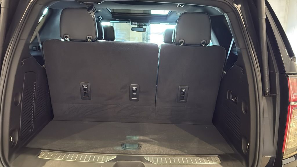 Used 2022 Chevrolet Tahoe RST w/ Luxury Package image 18