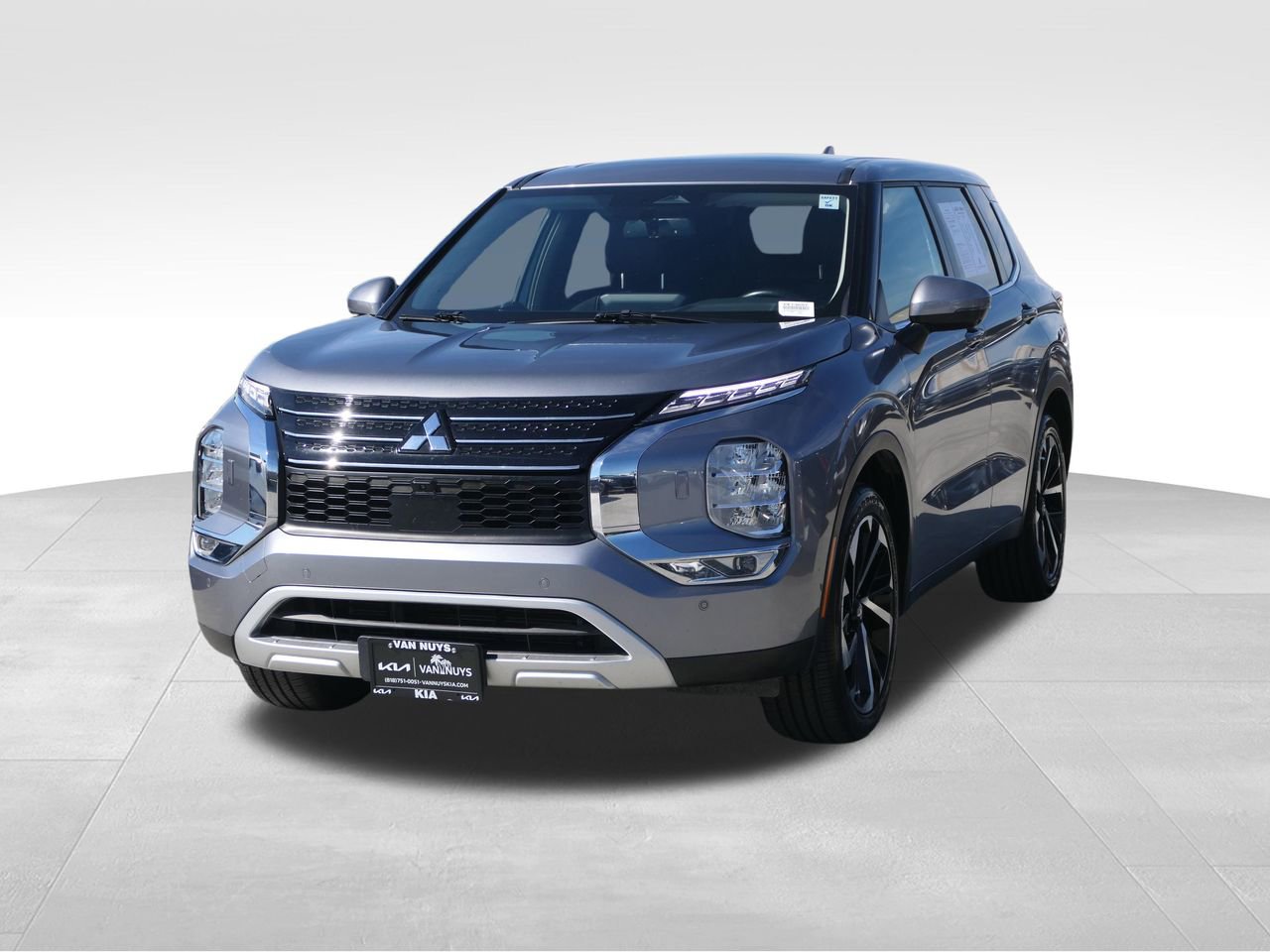 Used 2024 Mitsubishi Outlander SE image 7