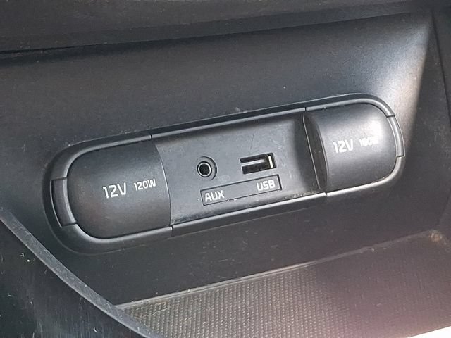 Used 2015 Kia Soul ! w/ Sun & Sound Package FWD image 17