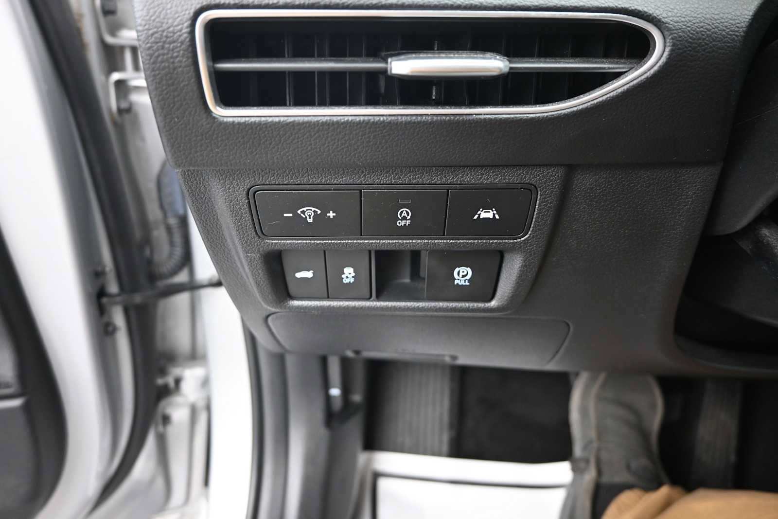 Used 2023 Hyundai Sonata SE FWD image 19