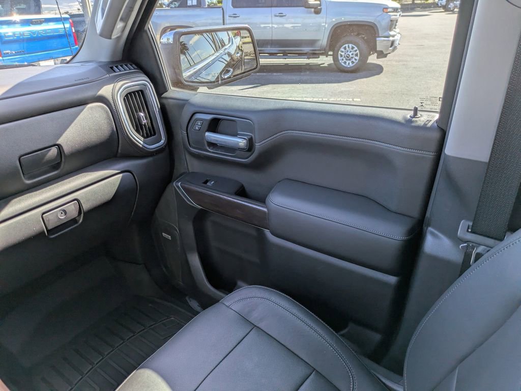 Used 2020 GMC Sierra 1500 SLT image 17