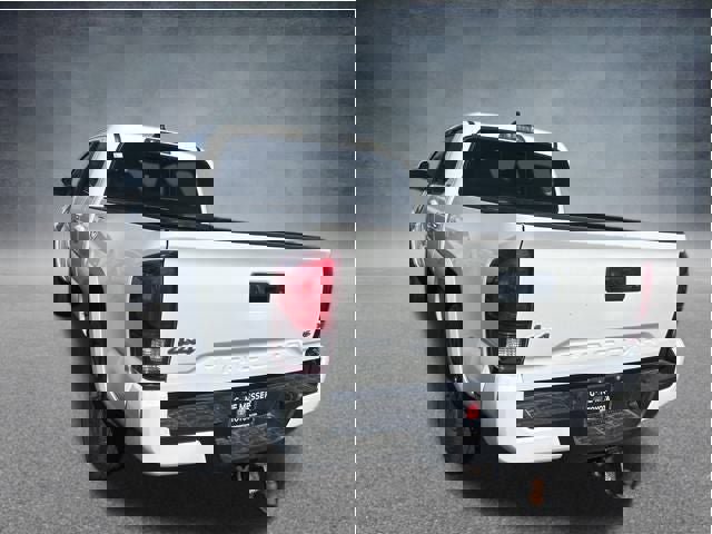 Used 2022 Toyota Tacoma SR5 image 10