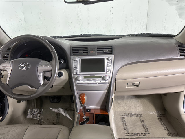 Used 2010 Toyota Camry XLE image 4