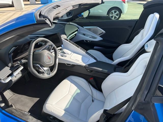 Certified 2025 Chevrolet Corvette E-Ray AWD/4WD image 13