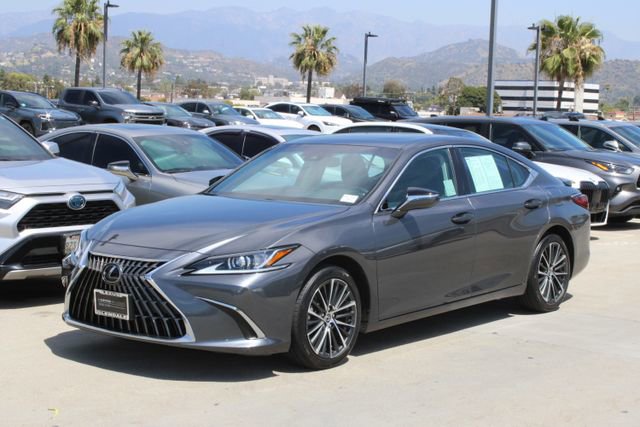 Certified 2023 Lexus ES 300h w/ Premium Package FWD image 3