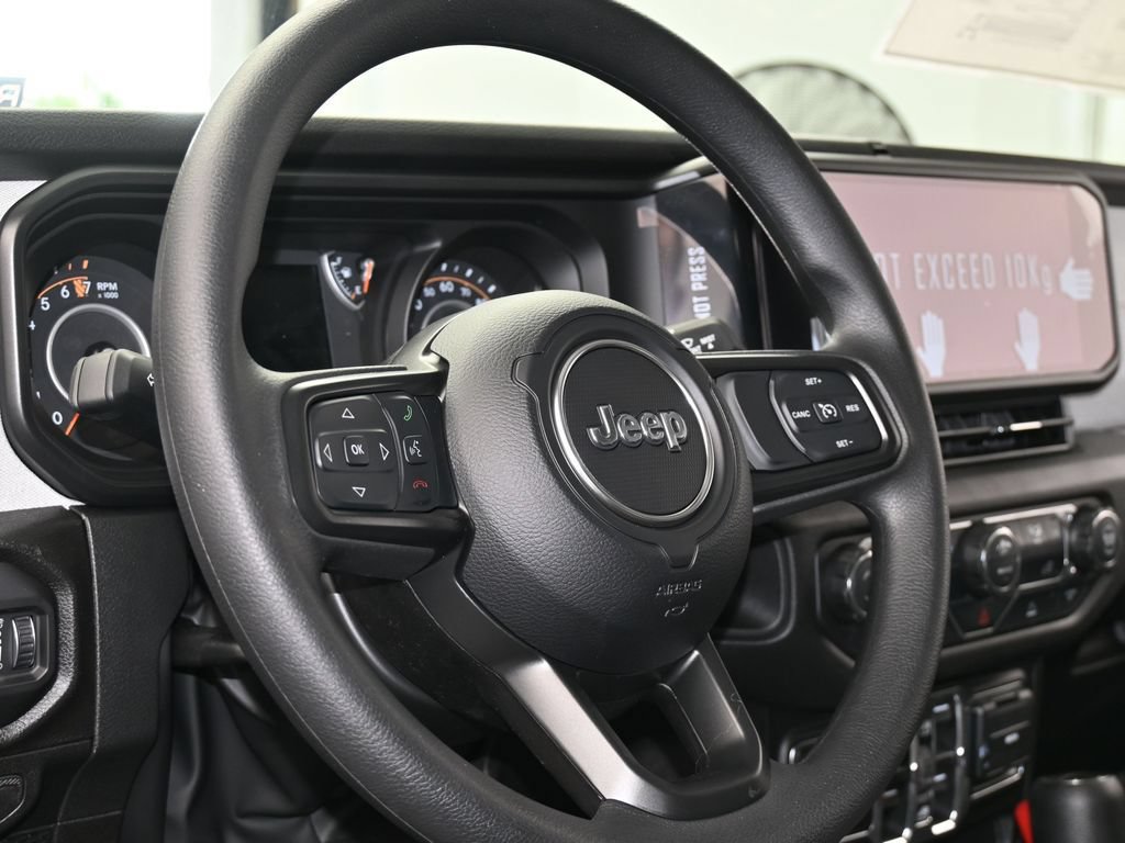 New 2026 Jeep Gladiator Sport AWD/4WD image 13