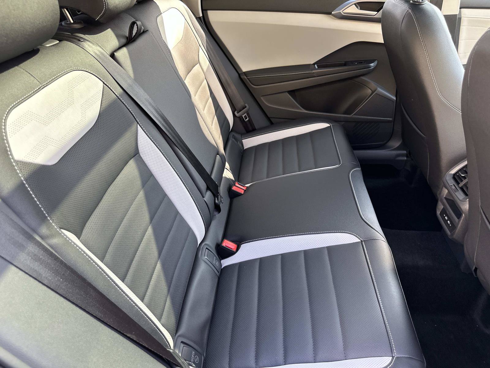 New 2027 Volkswagen Taos SEL AWD/4WD image 28