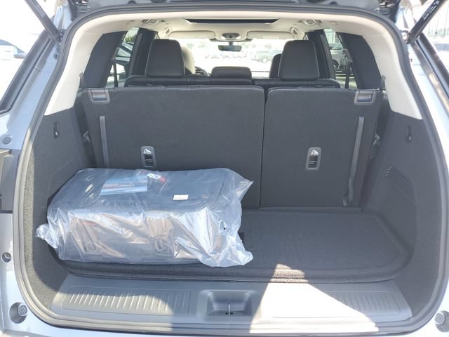 New 2027 INFINITI QX60 Luxe w/ Family Package AWD/4WD image 12