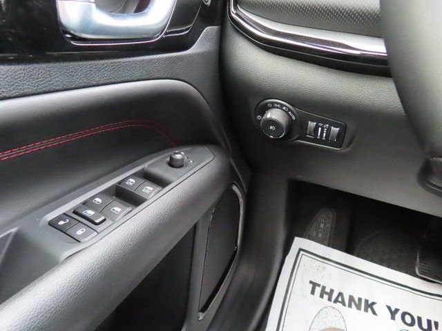 New 2026 Jeep Compass Trailhawk w/ Trailer Tow Group image 31