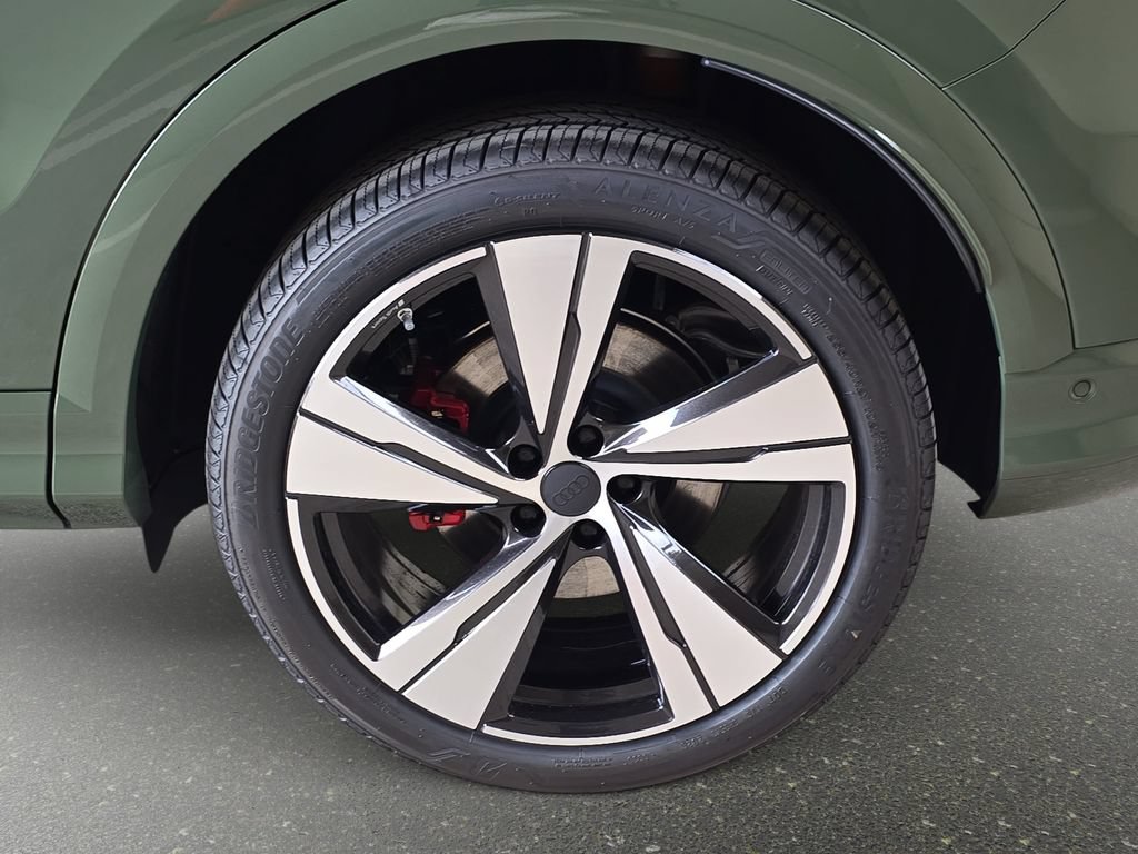 New 2026 Audi SQ5 Prestige AWD/4WD image 30