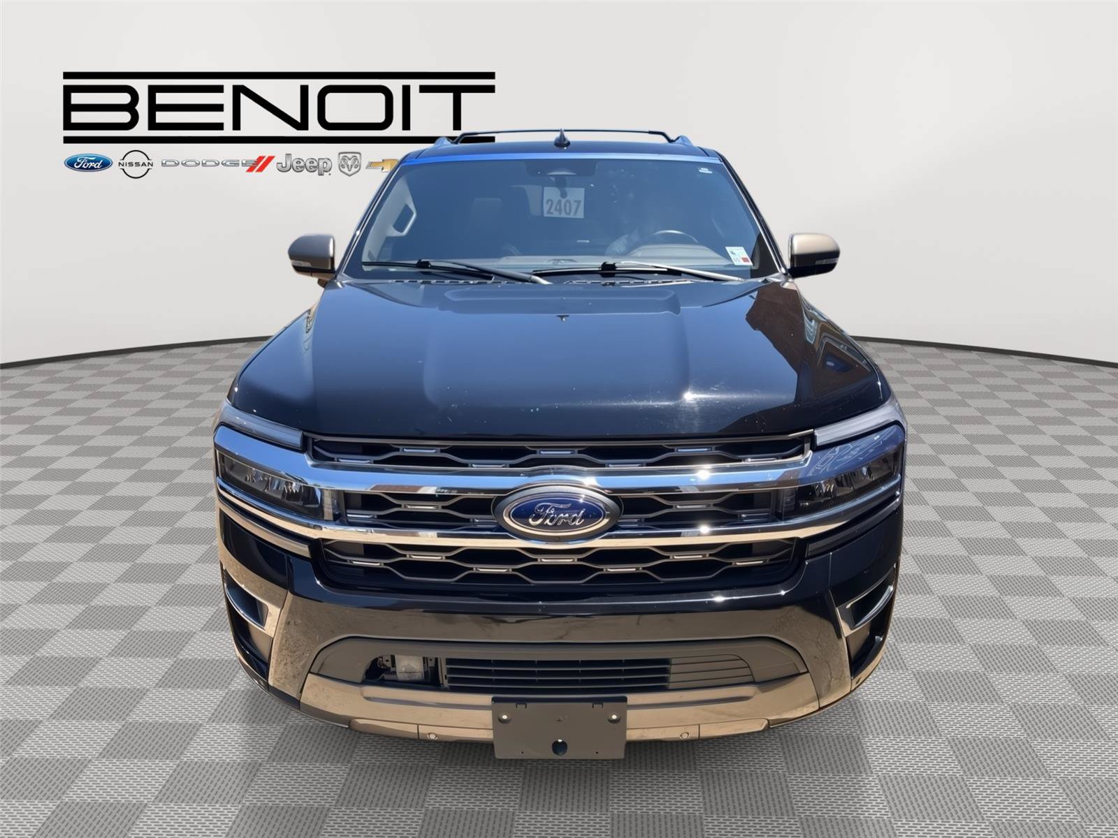 Used 2023 Ford Expedition Max King Ranch RWD image 2