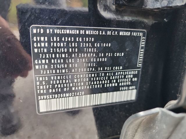 Used 2024 Volkswagen Taos SE image 29