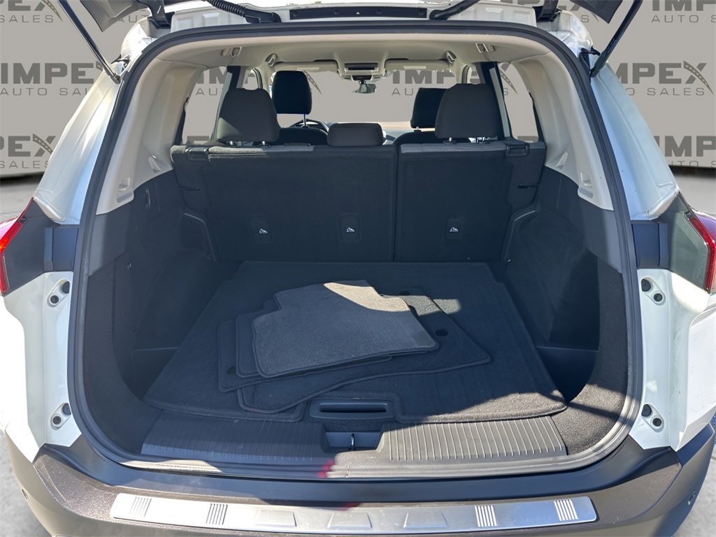 Used 2021 Nissan Rogue SV image 26