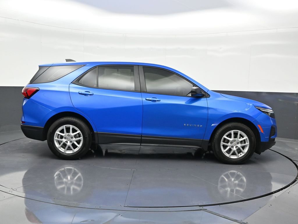 Used 2024 Chevrolet Equinox LS image 7