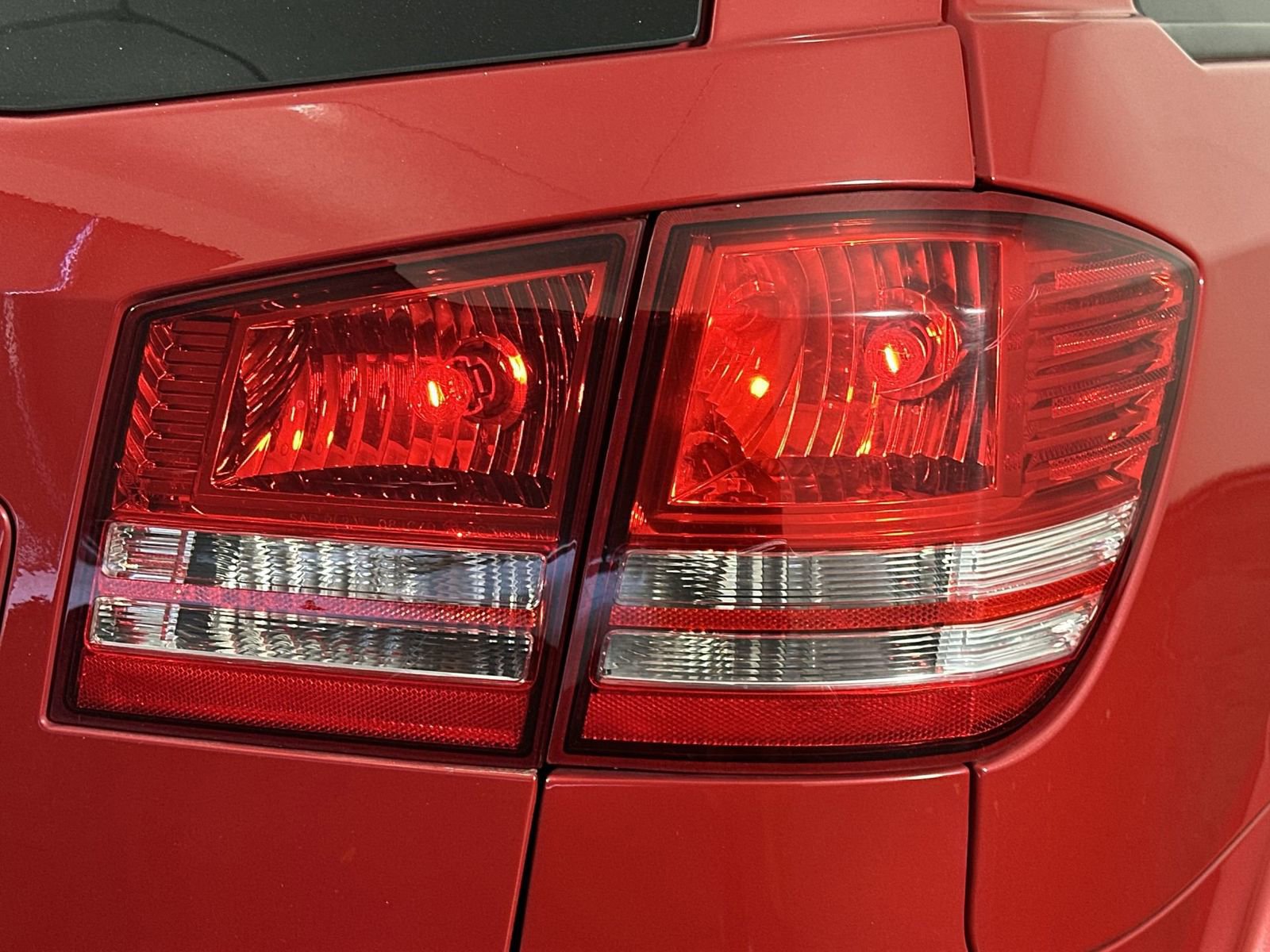 Used 2017 Dodge Journey SE image 25