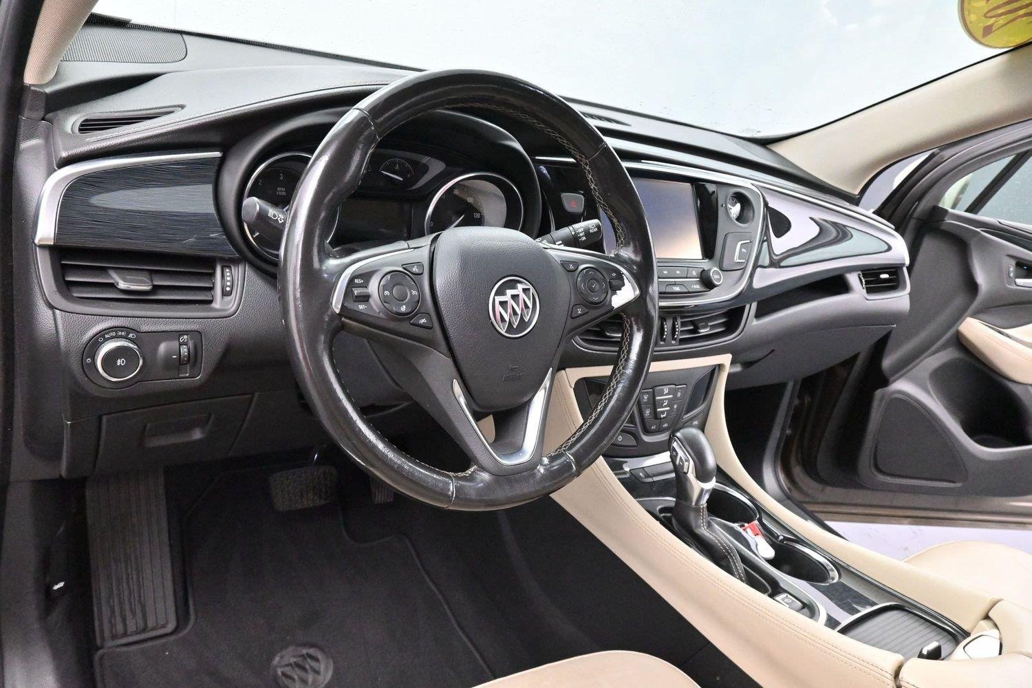 Used 2017 Buick Envision Essence FWD image 19