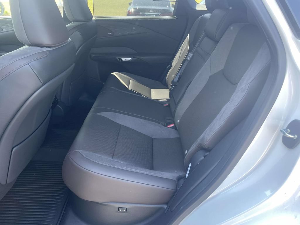 Used 2025 Lexus RX 350 AWD w/ Convenience Package image 8