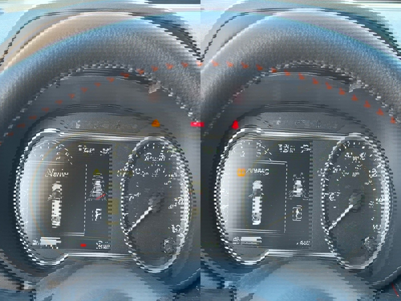 New 2025 Nissan Versa SR w/ Trunk Package image 23