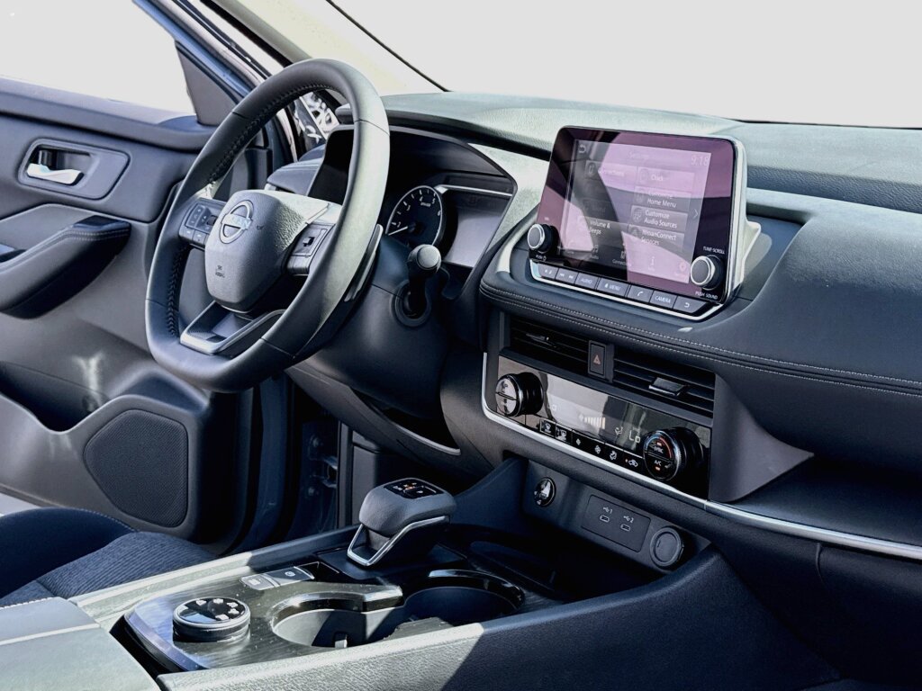 New 2027 Nissan Rogue SV AWD/4WD image 6