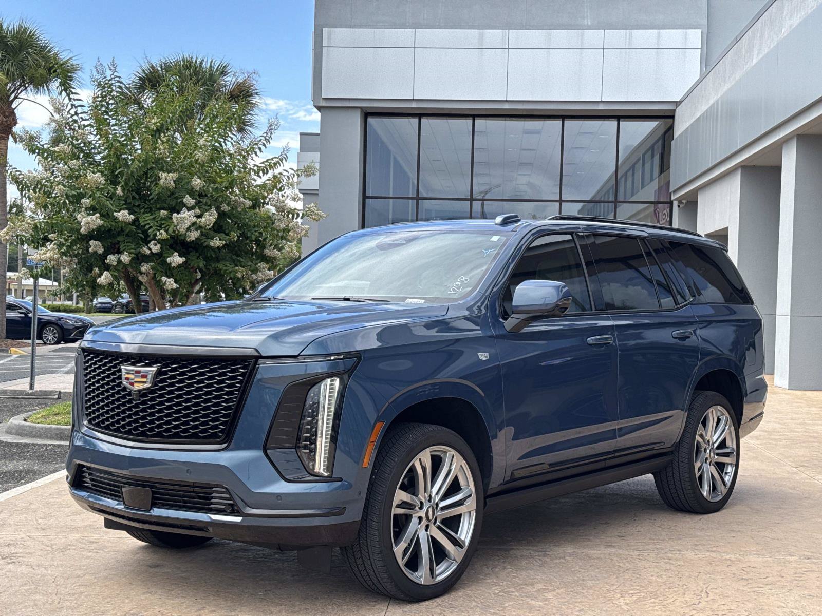 Used 2025 Cadillac Escalade Sport Platinum AWD/4WD image 7