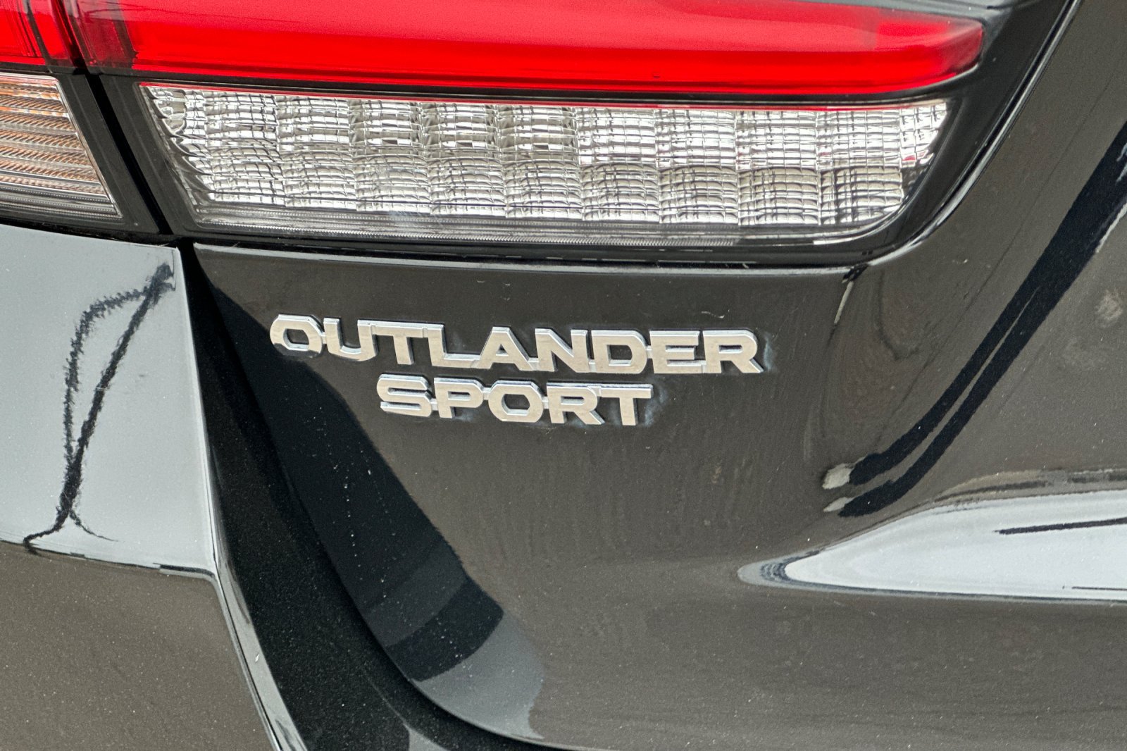 Used 2025 Mitsubishi Outlander Sport AWD image 24