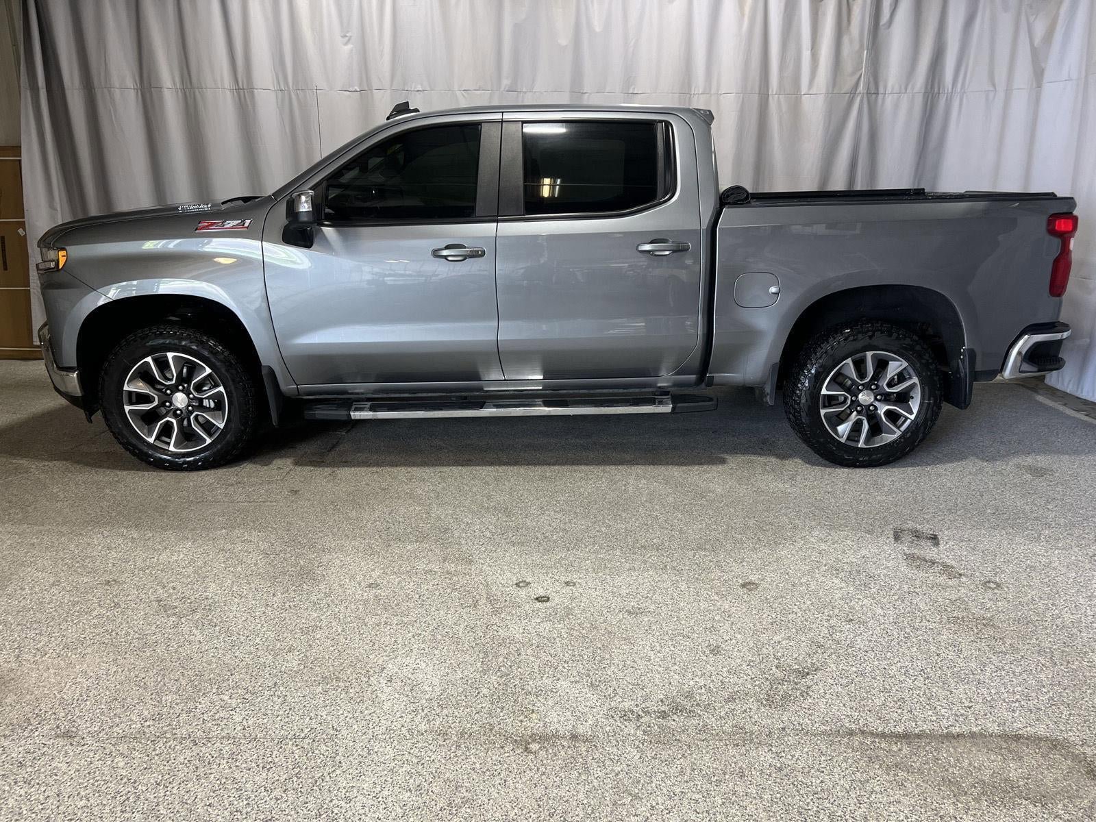 Used 2021 Chevrolet Silverado 1500 LT AWD/4WD image 5