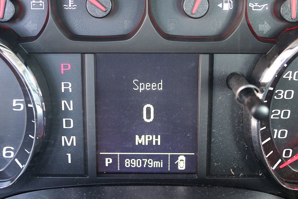 Used 2015 GMC Sierra 3500 4x4 Regular Cab image 2