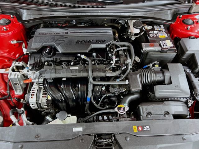 Used 2022 Hyundai Elantra SEL image 27