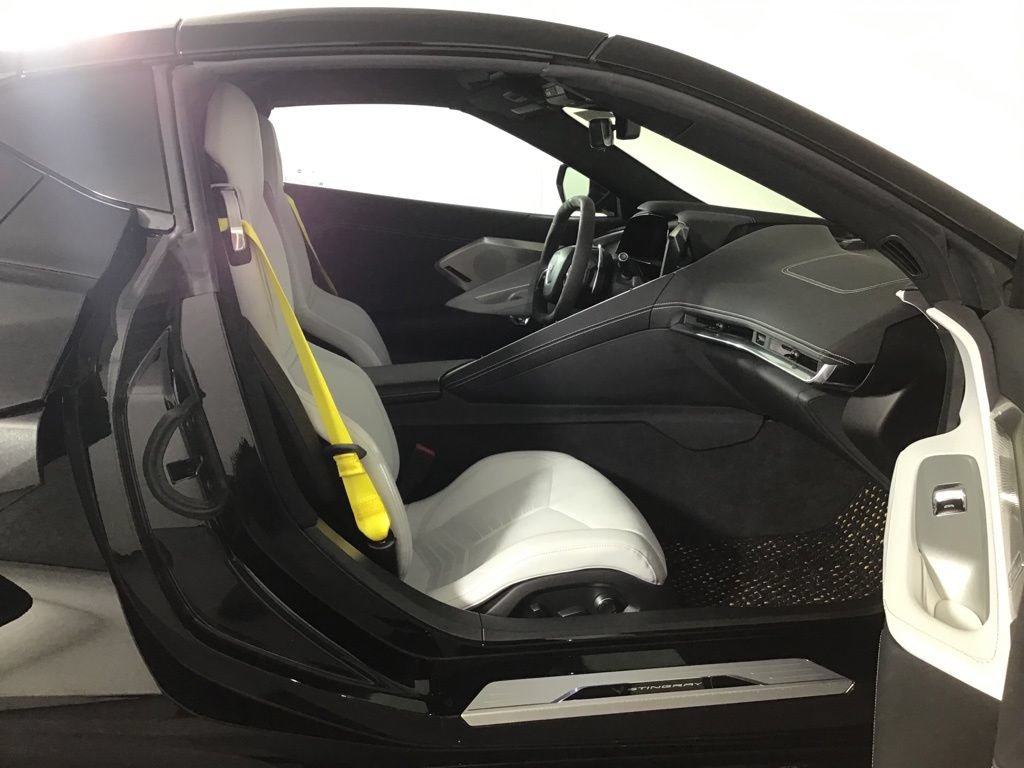 Used 2021 Chevrolet Corvette Stingray Preferred Cpe w/ Z51 Performance Package RWD image 22